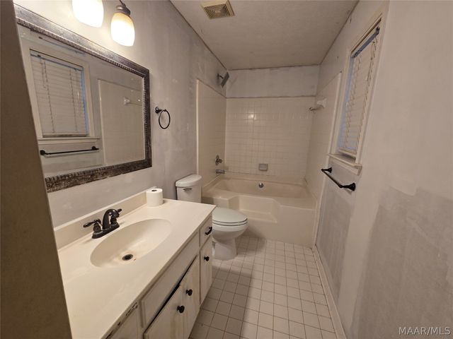 473 Forest Park Drive, Montgomery, AL 36109