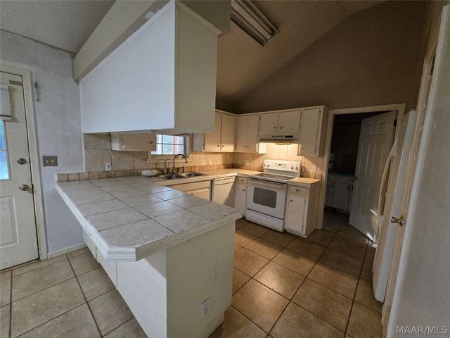 473 Forest Park Drive, Montgomery, AL 36109