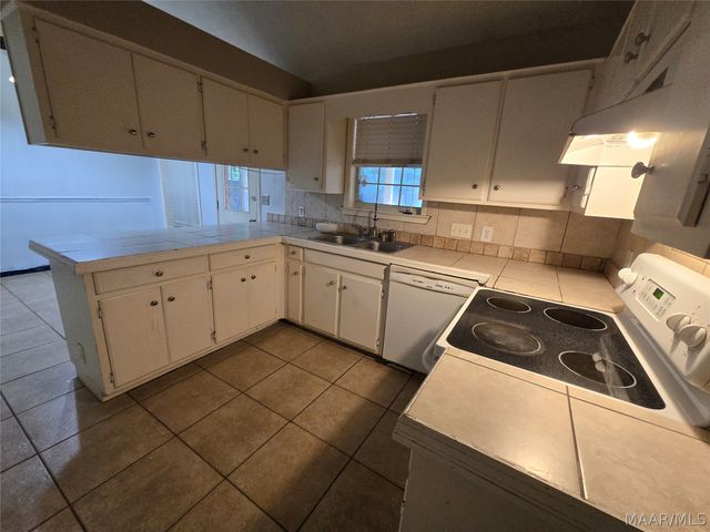 473 Forest Park Drive, Montgomery, AL 36109