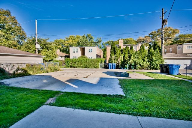 2830 W Summerdale Avenue 2, Chicago, IL 60625