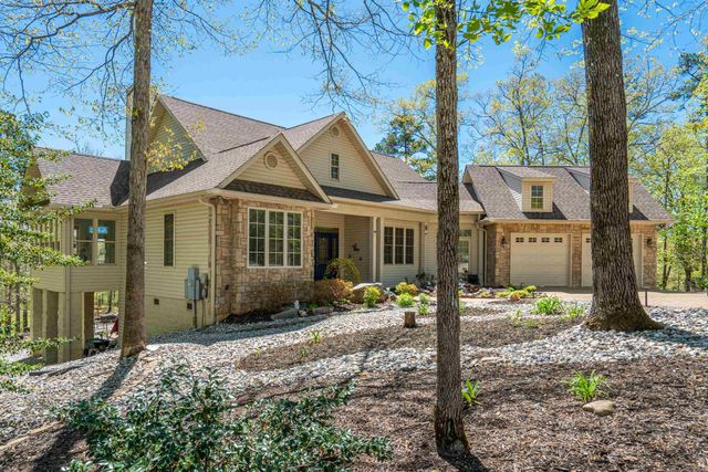 7 Aventura Trace, Hot Springs Village, AR 71909