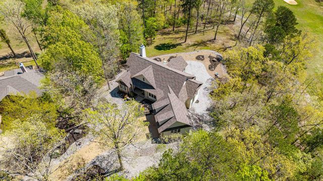 7 Aventura Trace, Hot Springs Village, AR 71909
