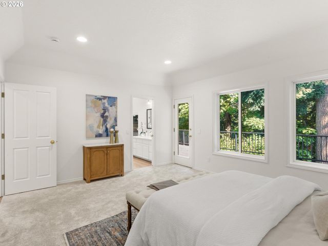 8226 Sw LIZ Pl, Beaverton, OR 97007