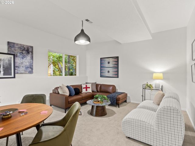 8226 Sw LIZ Pl, Beaverton, OR 97007