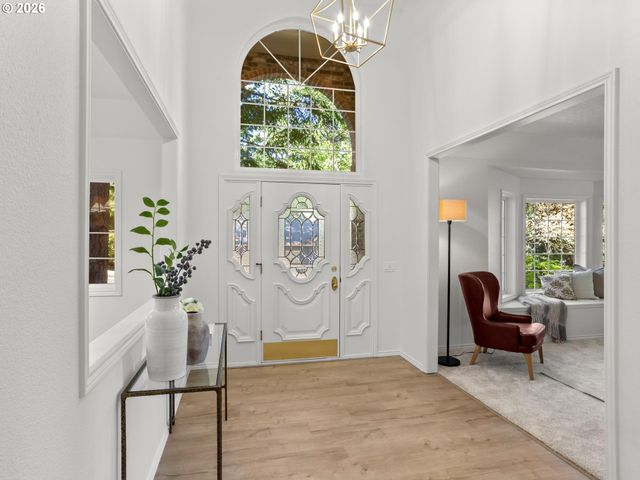 8226 Sw LIZ Pl, Beaverton, OR 97007