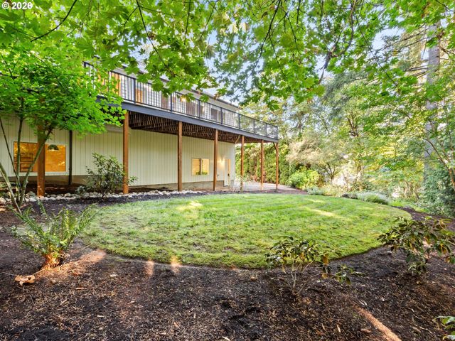 8226 Sw LIZ Pl, Beaverton, OR 97007