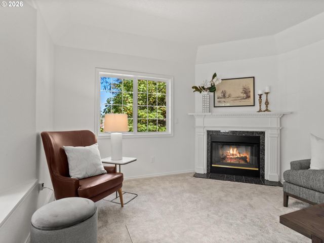 8226 Sw LIZ Pl, Beaverton, OR 97007