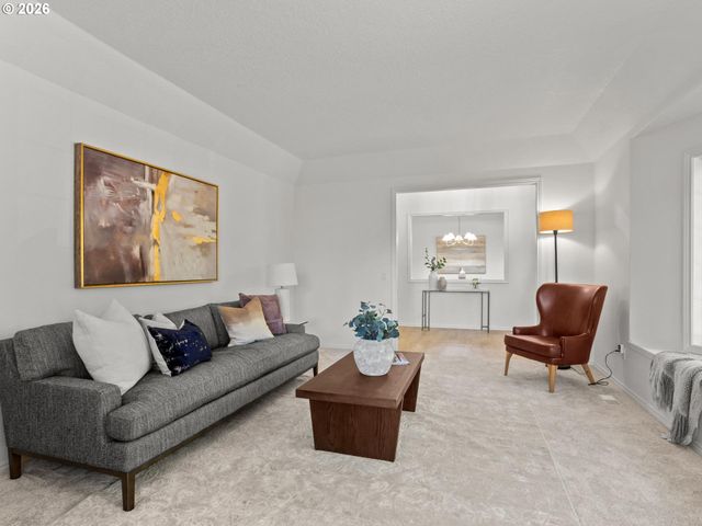 8226 Sw LIZ Pl, Beaverton, OR 97007