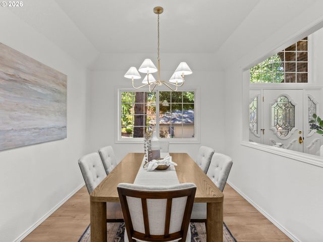 8226 Sw LIZ Pl, Beaverton, OR 97007