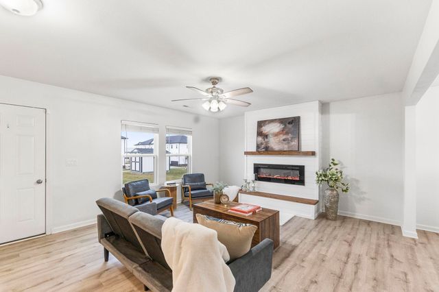 324 Post Oak Drive, Cedar Falls, IA 50613