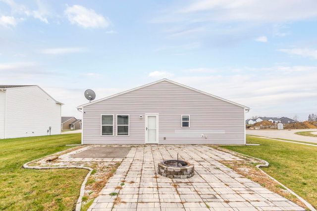 324 Post Oak Drive, Cedar Falls, IA 50613