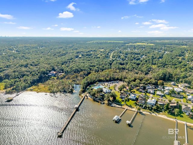 182 Defuniak Loop, Lillian, AL 36549