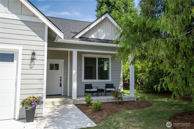 4760 S Golf Course Drive, Blaine, WA 98230