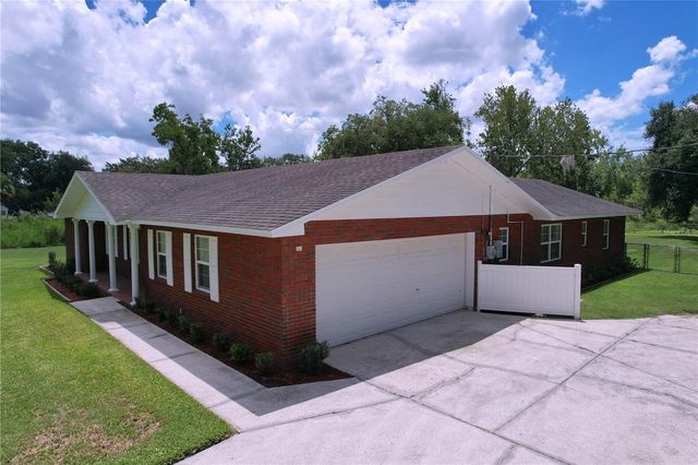 1405 KNIGHTS GRIFFIN ROAD, Plant City, FL 33565