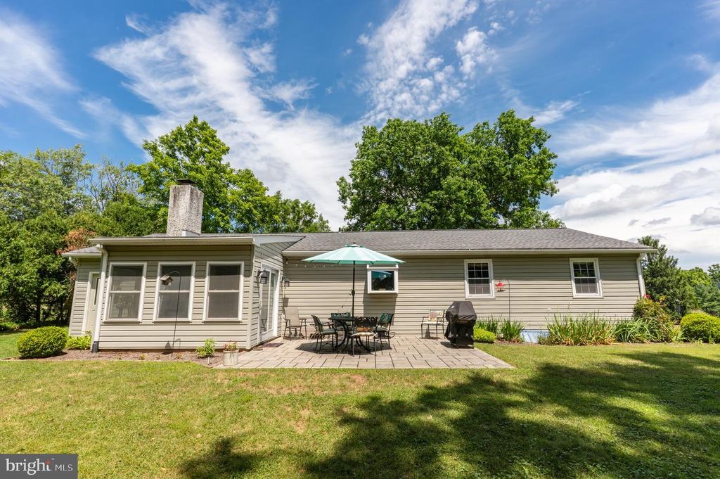 1507 TENNIS CIR #, LANSDALE, PA 19446 — photo 2