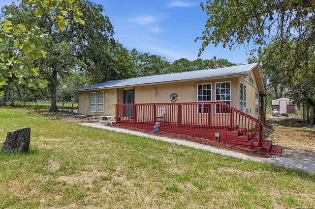 1027 Bluebonnet, Adkins, TX 78101
