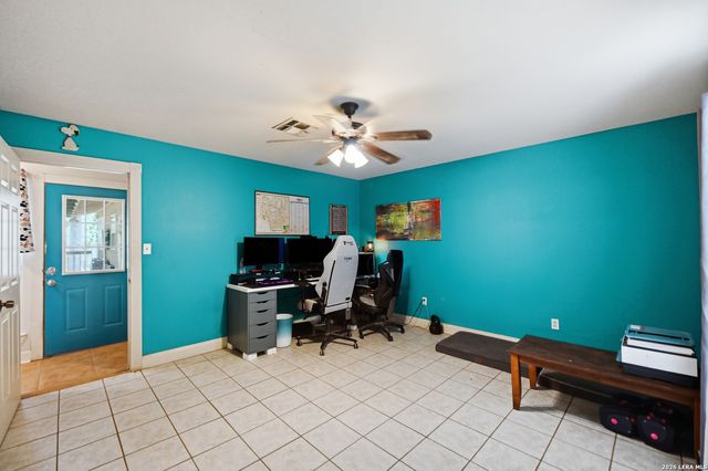 1027 Bluebonnet, Adkins, TX 78101