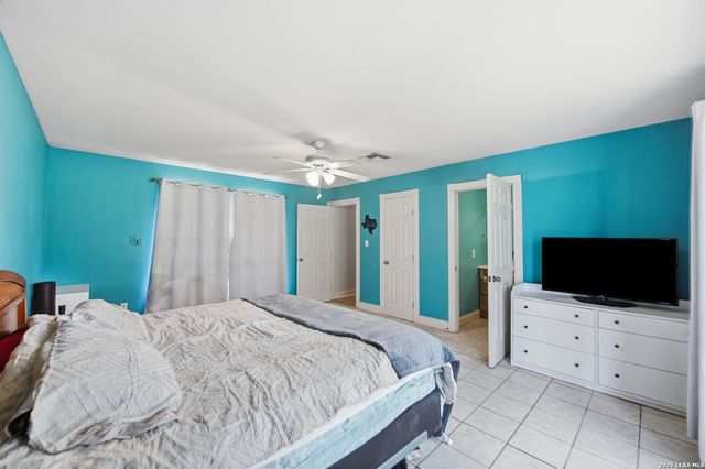 1027 Bluebonnet, Adkins, TX 78101