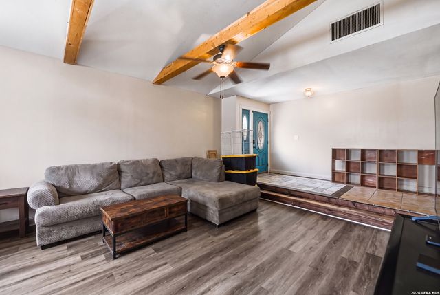 1027 Bluebonnet, Adkins, TX 78101