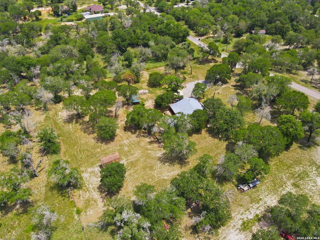 1027 Bluebonnet, Adkins, TX 78101