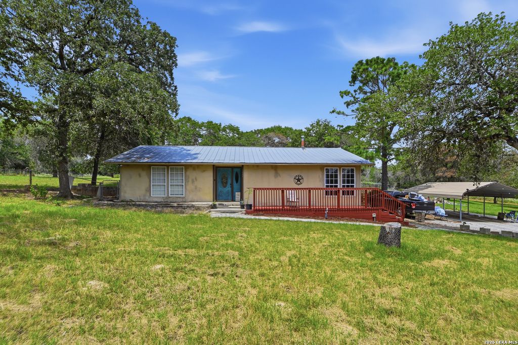 1027 Bluebonnet, Adkins, TX 78101
