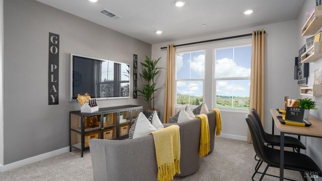 225 Octopus St, Suisun City, CA 94585