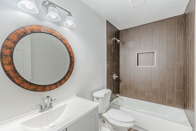 808 N Montgomery Street, Sherman, TX 75090