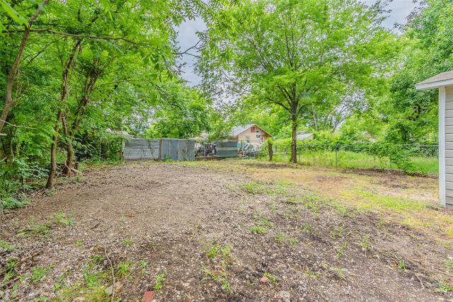 808 N Montgomery Street, Sherman, TX 75090