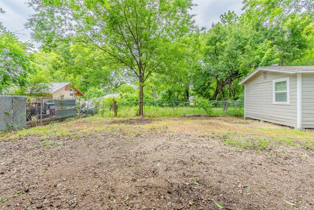 808 N Montgomery Street, Sherman, TX 75090