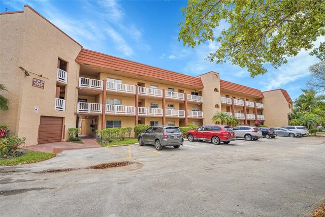 9020 Sunrise Lakes Boulevard 306, Sunrise, FL 33322