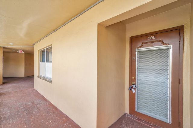 9020 Sunrise Lakes Boulevard 306, Sunrise, FL 33322