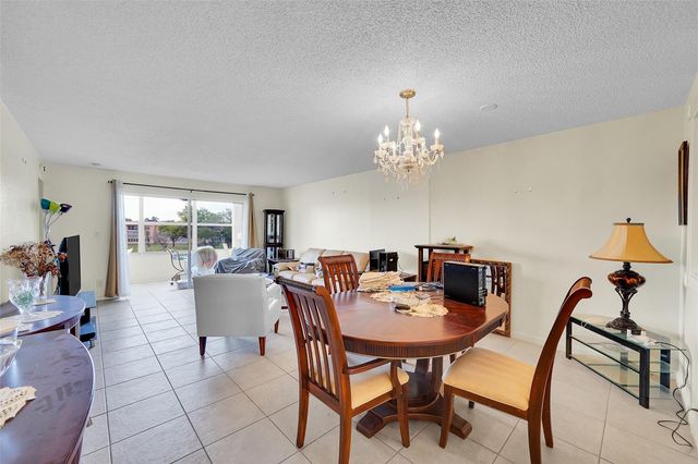 9020 Sunrise Lakes Boulevard 306, Sunrise, FL 33322