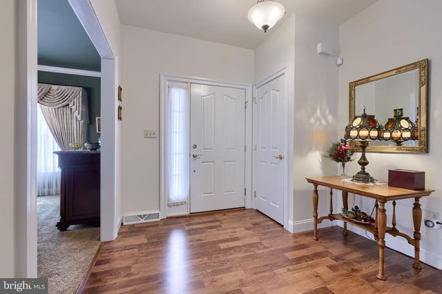 900 CAMBRIDGE DR, Manheim, PA 17545