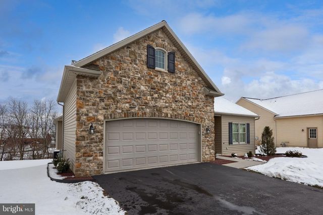 900 CAMBRIDGE DR, Manheim, PA 17545