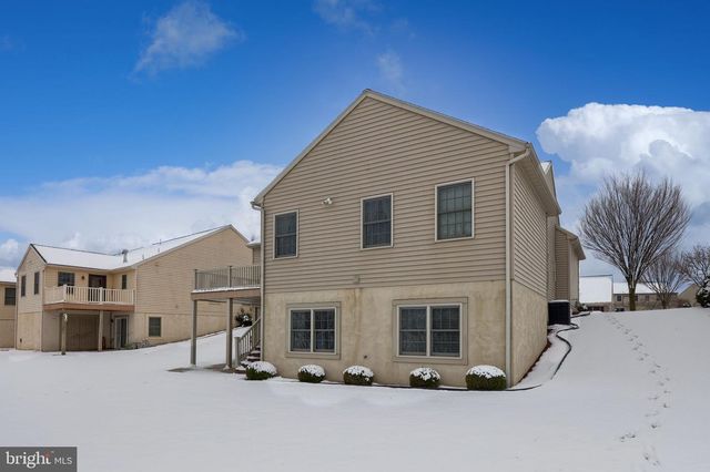 900 CAMBRIDGE DR, Manheim, PA 17545