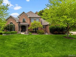 17903 White Robin Court, Chesterfield, MO 63005