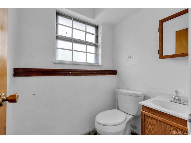 16163 E 18th Pl, Aurora, CO 80011