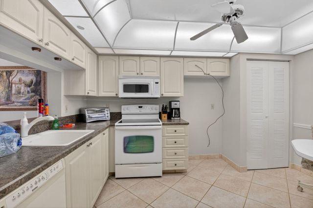 14476 Amberly Lane 203, Delray Beach, FL 33446