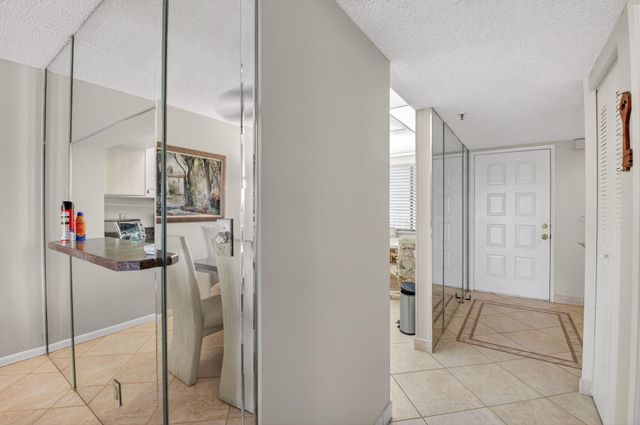 14476 Amberly Lane 203, Delray Beach, FL 33446