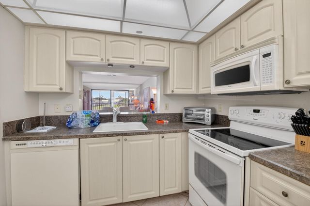 14476 Amberly Lane 203, Delray Beach, FL 33446