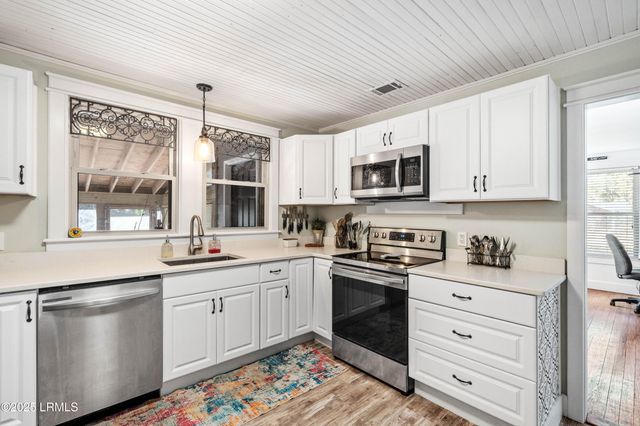 61 Glover Road, Ridgeland, SC 29936