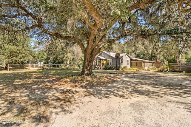 61 Glover Road, Ridgeland, SC 29936