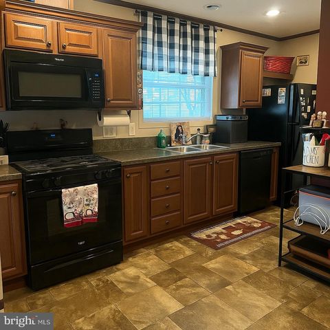 31 MAPLE AVE, Mullica Hill, NJ 08062