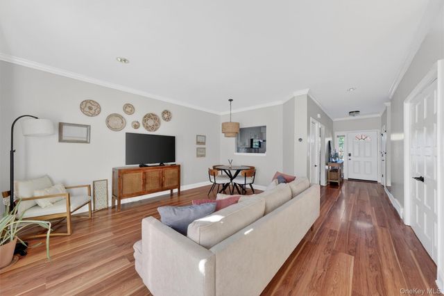 90 Roundtree Court, Beacon, NY 12508