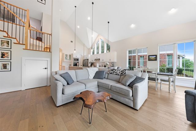 813 Dogwood Trail, Aubrey, TX 76227