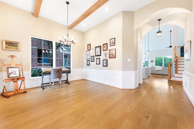 813 Dogwood Trail, Aubrey, TX 76227