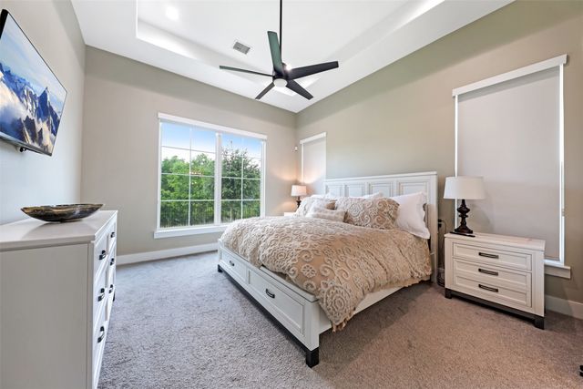 813 Dogwood Trail, Aubrey, TX 76227