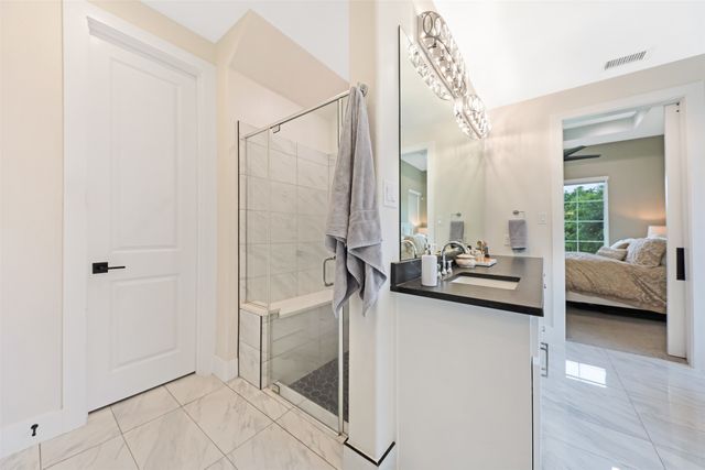 813 Dogwood Trail, Aubrey, TX 76227