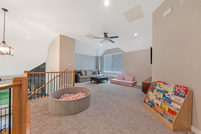 813 Dogwood Trail, Aubrey, TX 76227