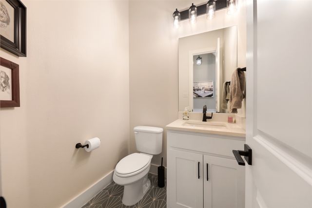 813 Dogwood Trail, Aubrey, TX 76227